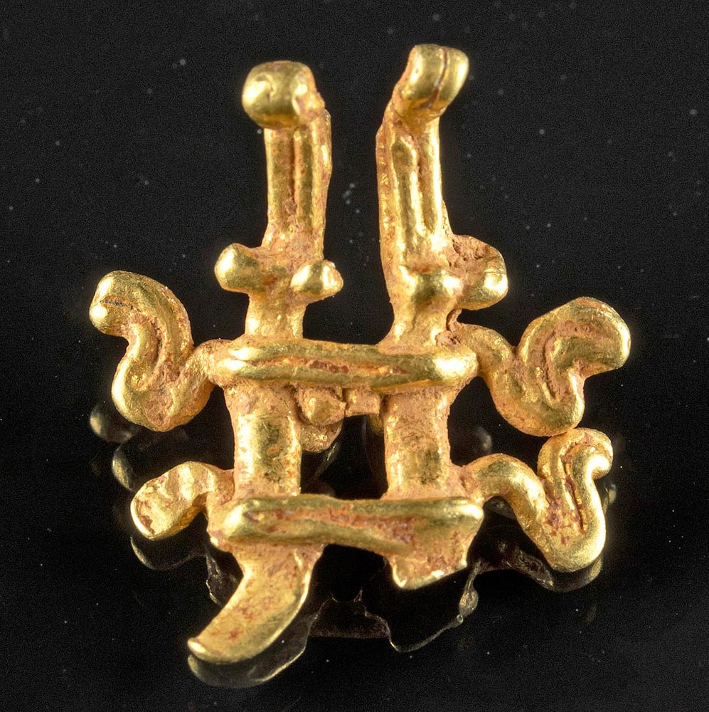 Appraisal: Panamanian K Gold Double Caimans g Pre-Columbian Central America Panama