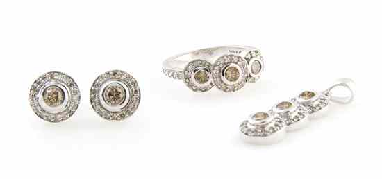 Appraisal: A Set of Karat White Gold Fancy Brown and White