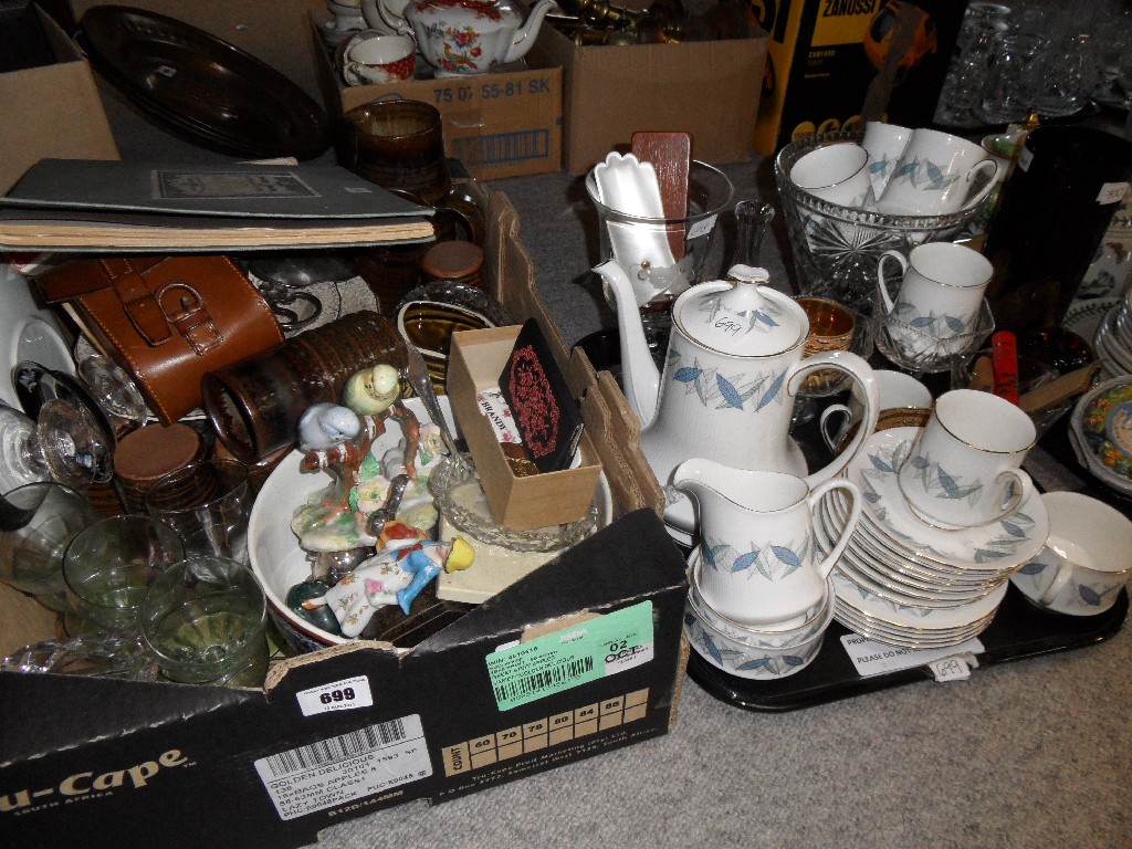 Appraisal: Lot comprising a box and a tray of assorted ceramics