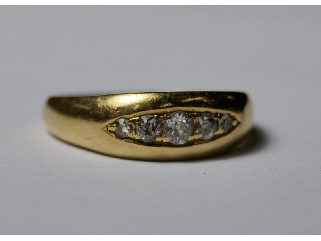 Appraisal: Five stone diamond boat-shaped ring ct yellow gold set