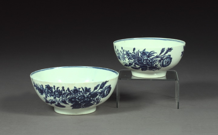 Appraisal: Fine Worcester Blue-and-White Dr Wall Period Porcelain Bowl in floral