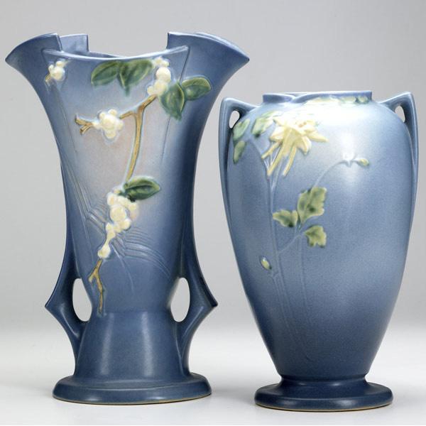 Appraisal: ROSEVILLE Two blue vases Columbine - and Snowberry IV -