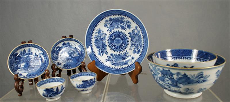 Appraisal: Lot of th th c Chinese export porcelain consisting of