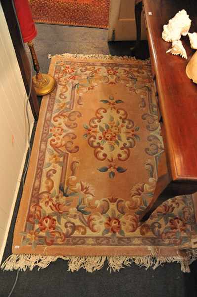 Appraisal: A CHINESE FORAGO RUG