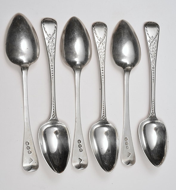 Appraisal: A SET OF SIX GEORGE III SILVER TEASPOONS with bright