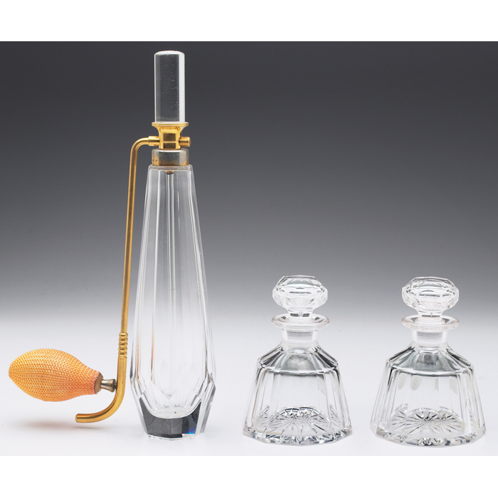 Appraisal: Art Glass perfume atomizer tapered and ribbed form in clear