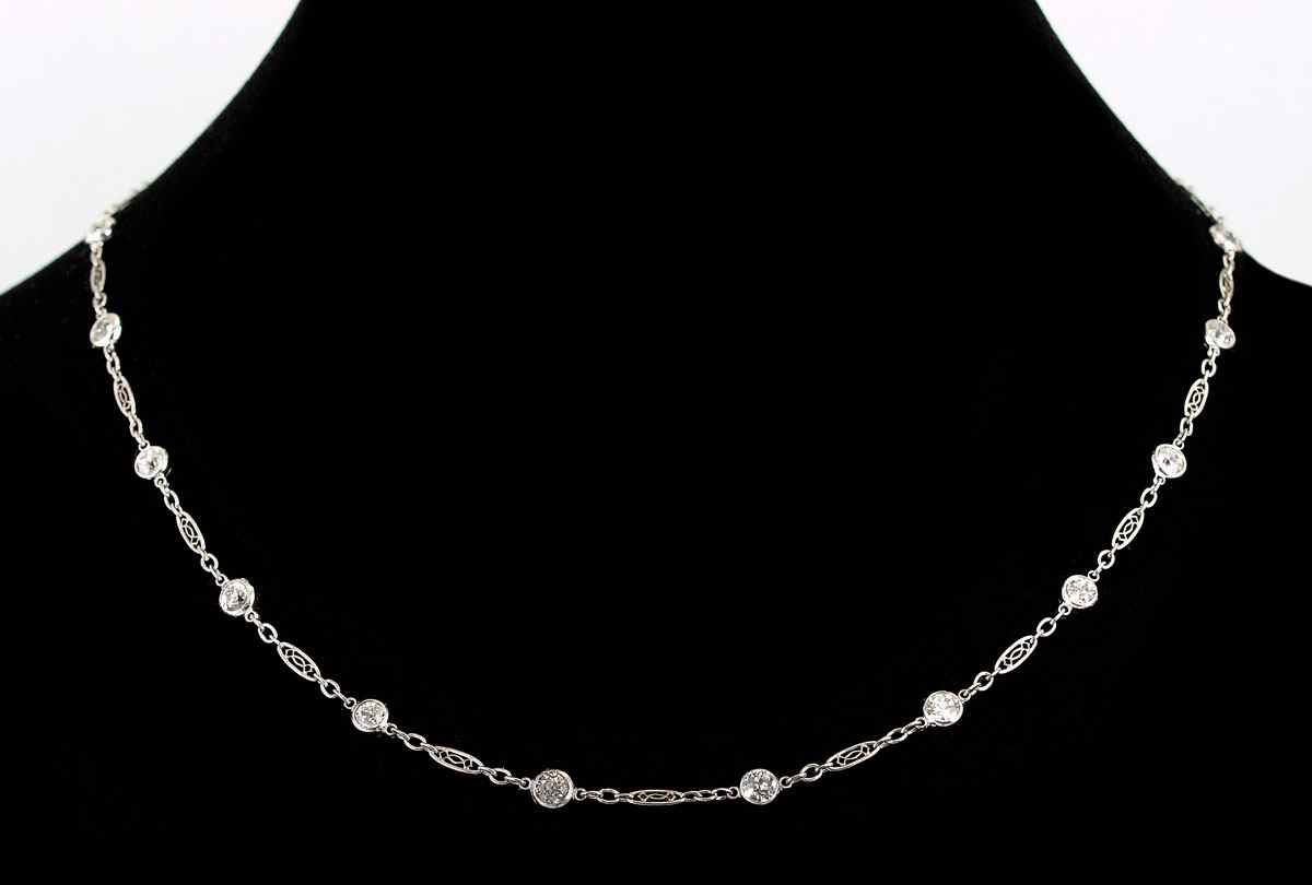 Appraisal: ART DECO PLATINUM DIAMOND CHAIN NECKLACE Platinum '' chain with