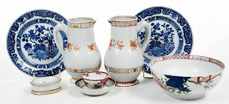 Appraisal: Seven Pieces Chinese Export Porcelain th th century two matching