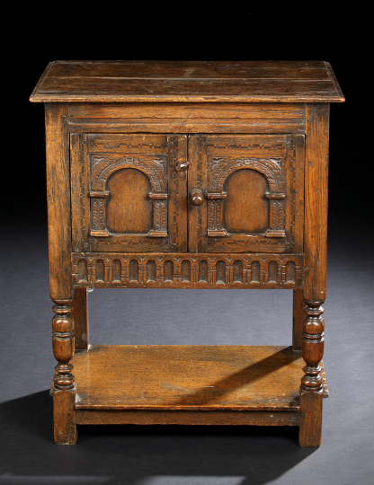 Appraisal: English Oak Cupboard late th century the rectangular top above