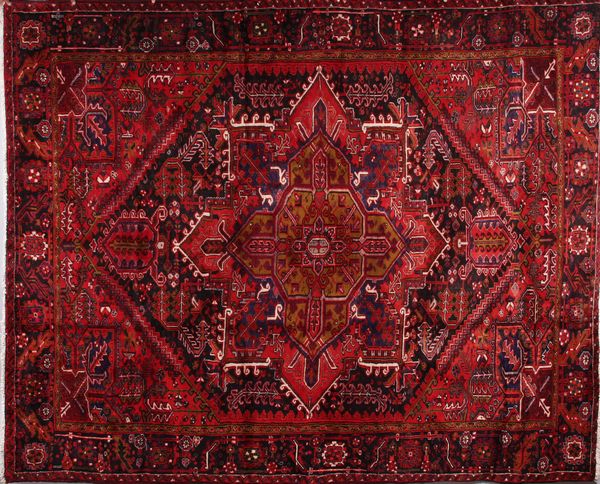 Appraisal: Fine Persian Heriz rug ' x ' In good condition