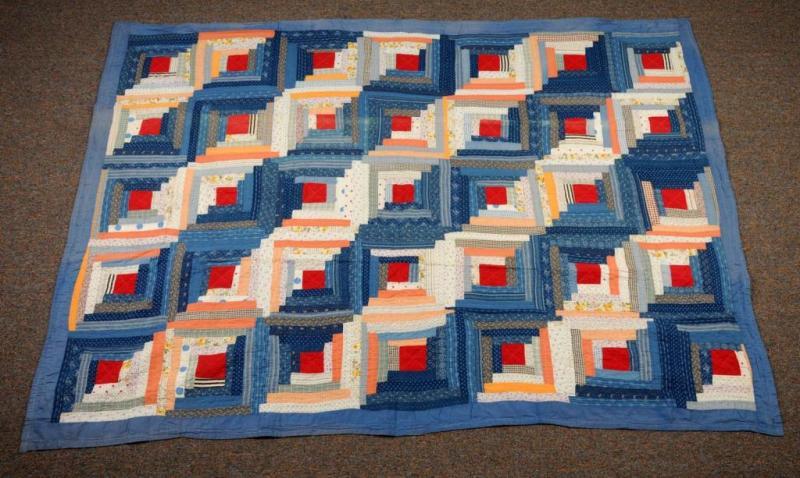 Appraisal: Antique Square Pattern Quilt Description Hand stitched No staining holes