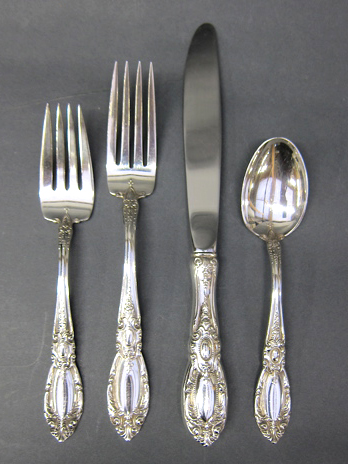 Appraisal: PIECE TOWLE STERLING SILVER FLATWARE SET in the King Richard