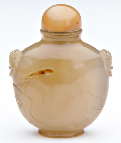 Appraisal: CHINESE SNUFF BOTTLE Spade-shaped bottle of jade carved with quail