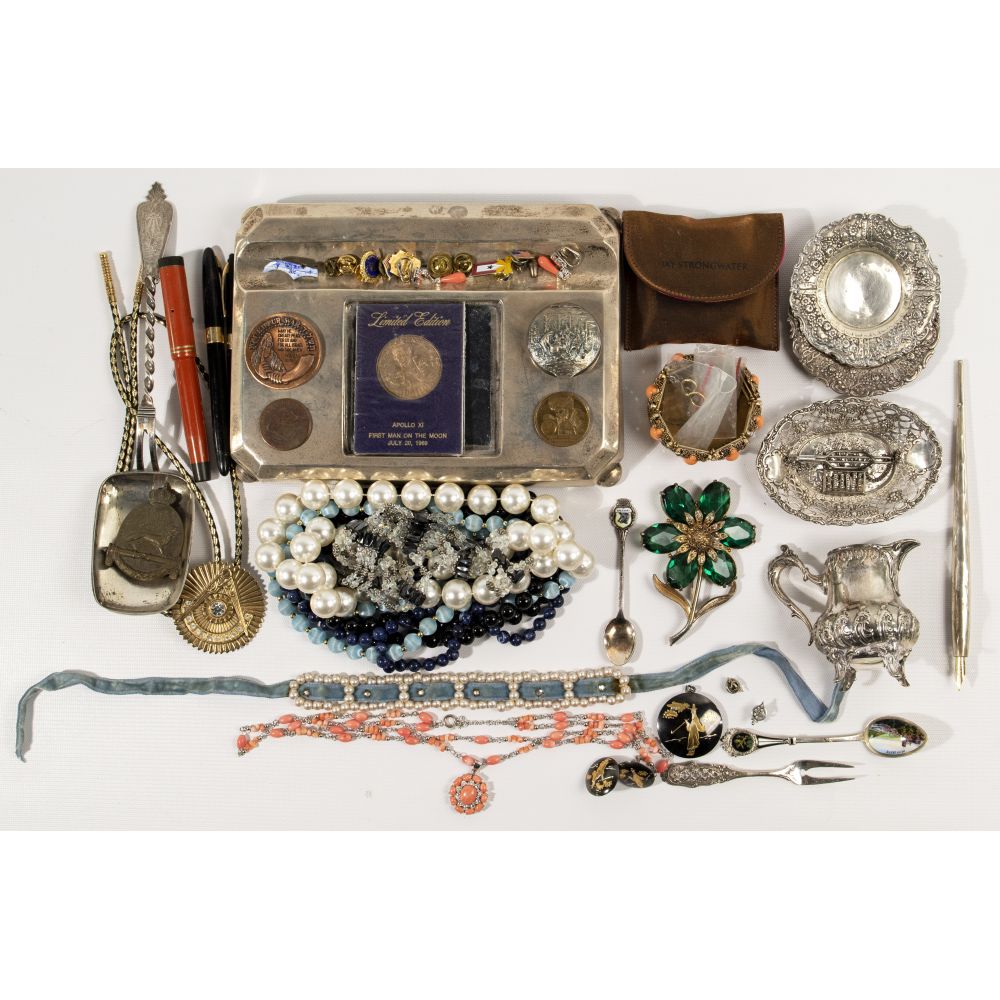 Appraisal: GOLD STERLING SILVER EUROPEAN SILVER AND COSTUME JEWELRY ASSORTMENTIncluding a