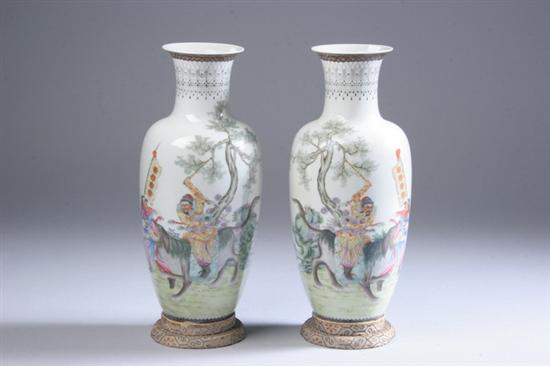 Appraisal: PAIR CHINESE FAMILLE ROSE PORCELAIN VASES Qianlong mark Republic period