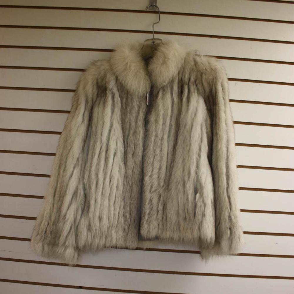 Appraisal: LADY'S FOX FUR COAT having two exterior pockets two hook