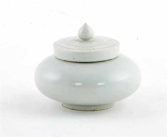 Appraisal: Chinese Ting Ware covered pot th th century shaped finial