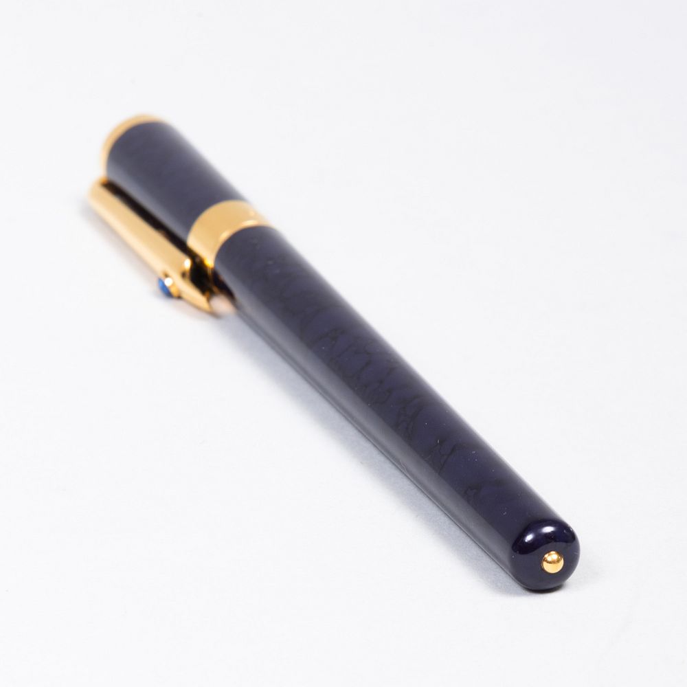 Appraisal: Chaumet Paris Gold Plate-Mounted Lacquer Fountain Pen with Mother of