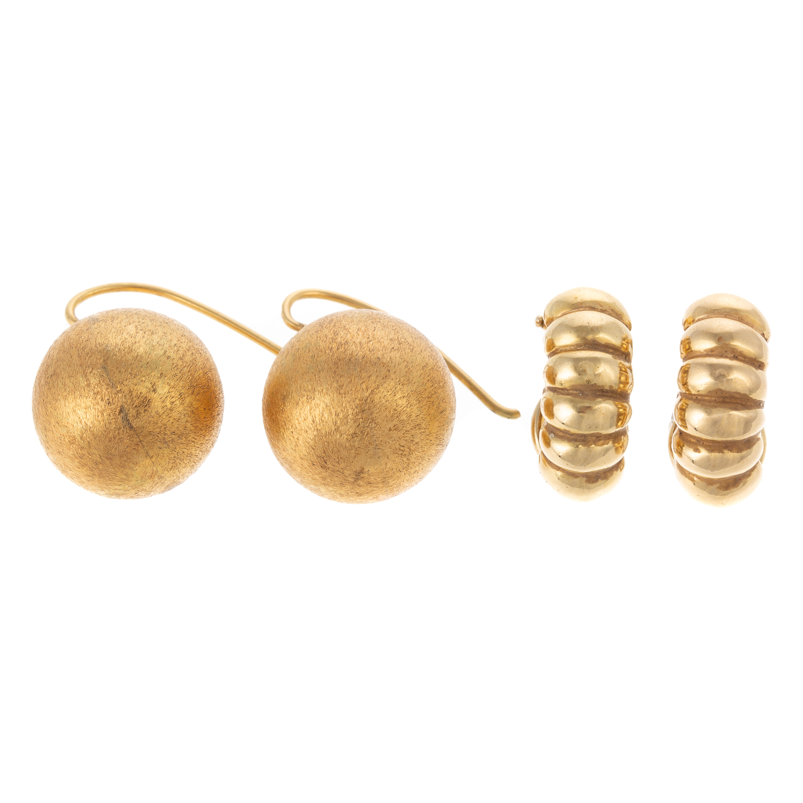 Appraisal: A PAIR OF K BALL EARRINGS K HALF HOOPS K