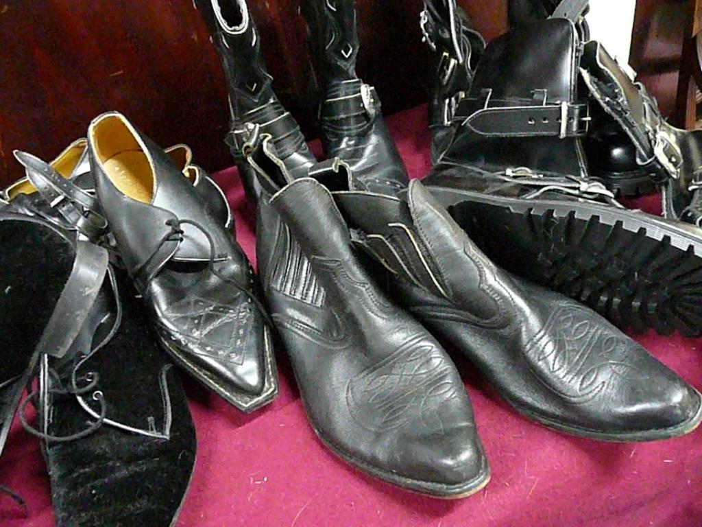 Appraisal: A group of mens shoes boots including biker style winkle