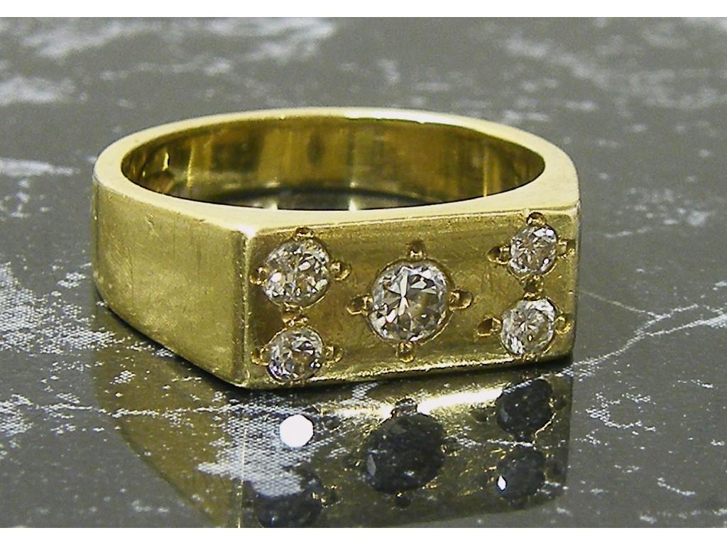 Appraisal: ct five stone diamond signet ring gm size M