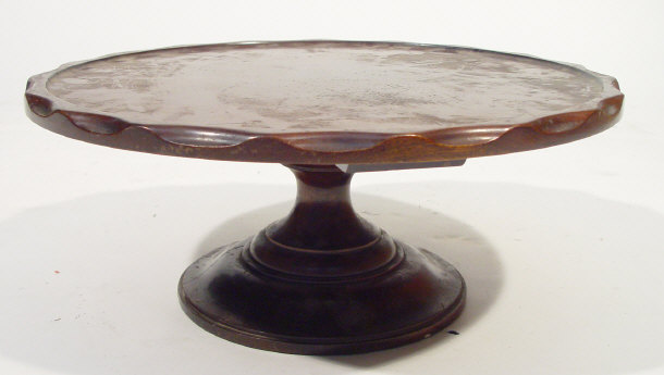 Appraisal: Circular mahogany Lazy Susan on a turned pedestal base cm