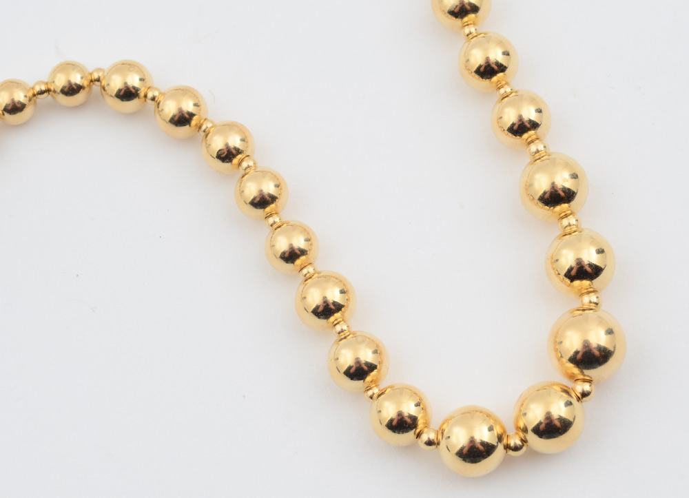 Appraisal: K GOLD BEAD NECKLACE Beads graduating in size from -