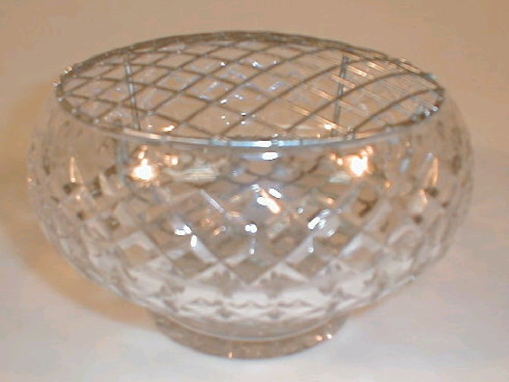 Appraisal: A large cut crystal rose bowl