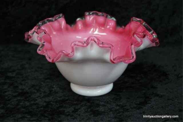 Appraisal: Vintage Fenton Glass Peach Crest '' Fluted BowlProduced by Fenton