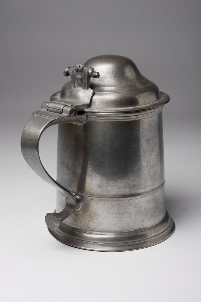 Appraisal: PEWTER TANKARD ENGLAND CIRCA - Height inches width inches diameter