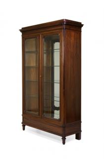 Appraisal: A WILLIAM IV ROSEWOOD TWO-DOOR DISPLAY CABINET Early th century