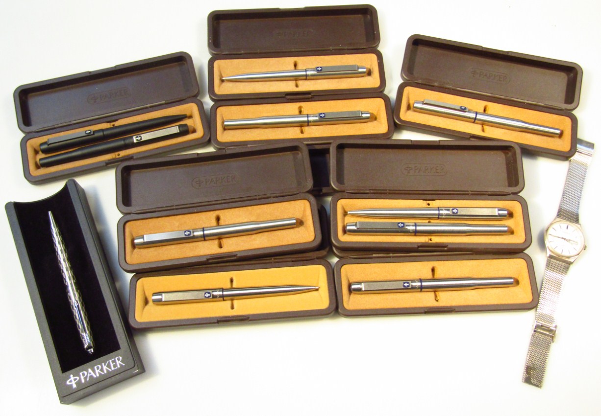 Appraisal: Various late thC cased Parker fountain pens to include one