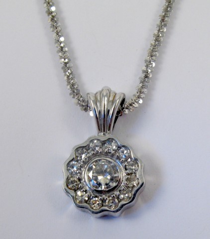 Appraisal: DIAMOND AND WHITE GOLD PENDANT NECKLACE The k white gold