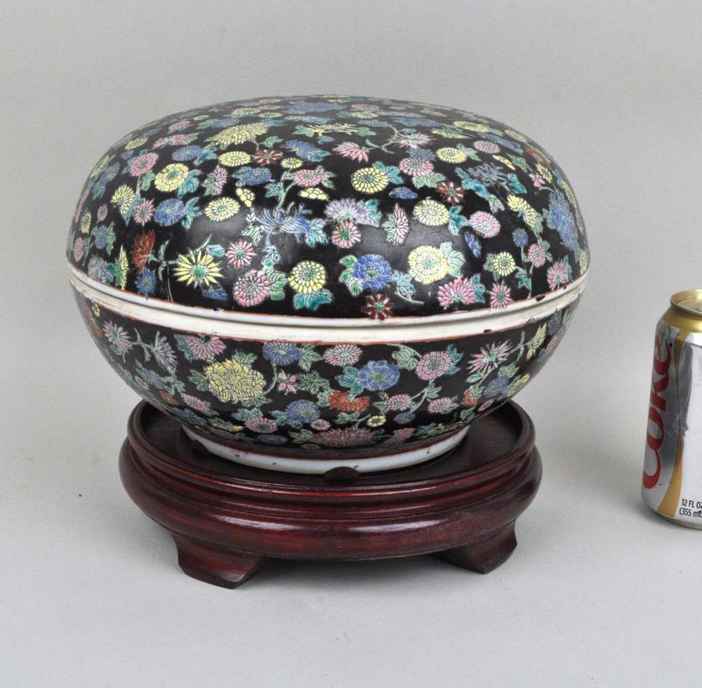 Appraisal: Chinese Porcelain Thousand Flower Covered Box decorated with polychrome blossoms