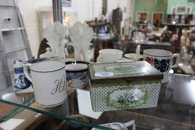 Appraisal: A COPELAND SPODE PORCELAIN AND GILT METAL MOUNTED BOX decorated