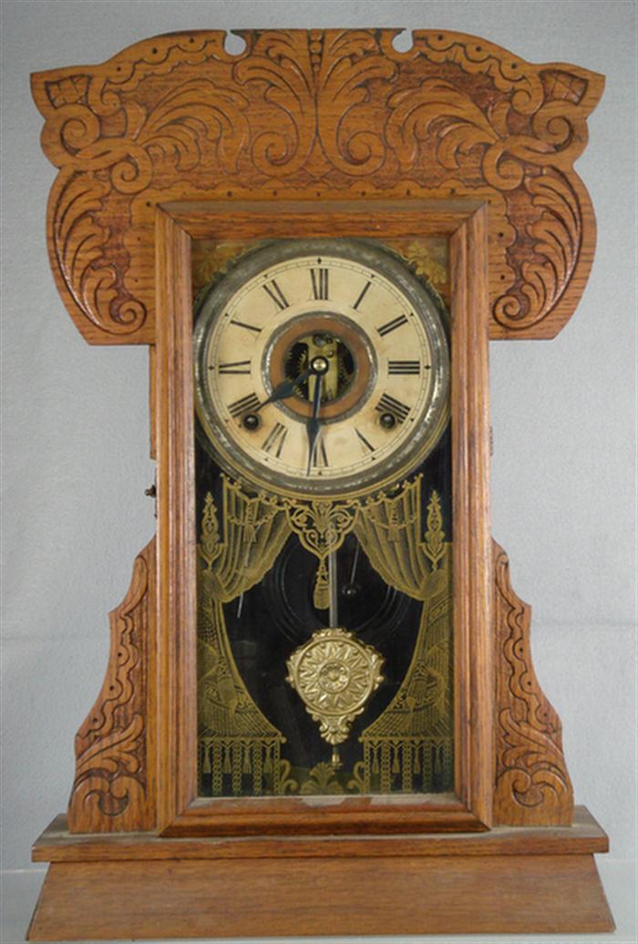 Appraisal: Oak mantle clock missing a pc of crest k p