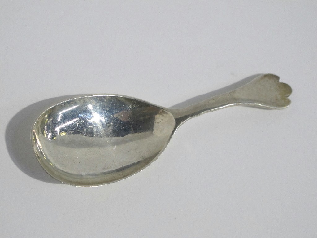 Appraisal: A silver caddy spoon London