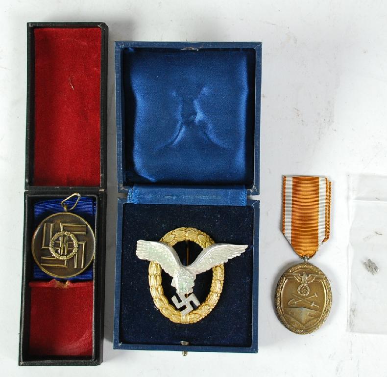 Appraisal: FINE LUFTWAFFE PILOTS OBSERVERS BADGE is unissued condition in CASE