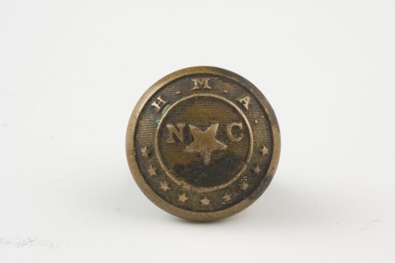 Appraisal: Confederate Hillsborough Military Academy Button non-dug two-piece gilt brass mm