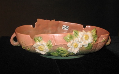 Appraisal: A ROSEVILLE AMERICAN ART POTTERY CONSOLE BOWL in the White