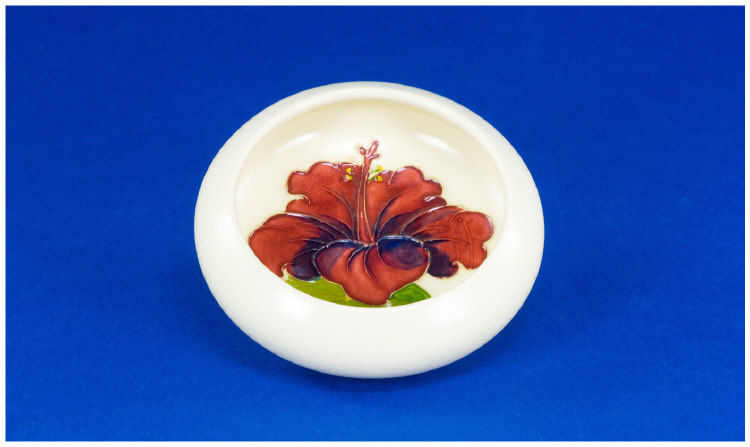 Appraisal: Moorcroft Small 'Hibiscus' Bowl Lipped Cream Bowl with Red and