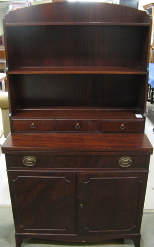 Appraisal: FEDERAL STYLE MAHOGANY BUTLER'S TEA HUTCH American mid th century