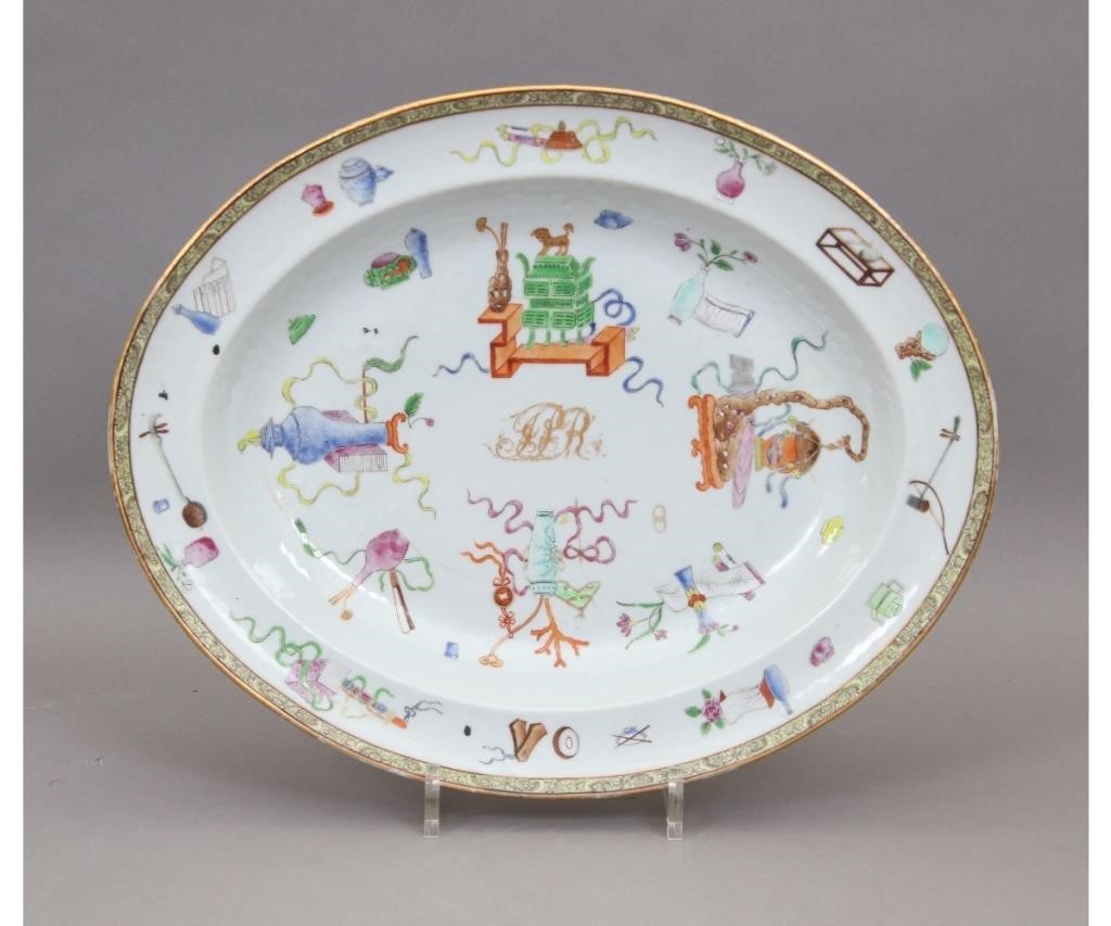 Appraisal: Chinese porcelain oval platter th c in the 'Hundred Antiques'