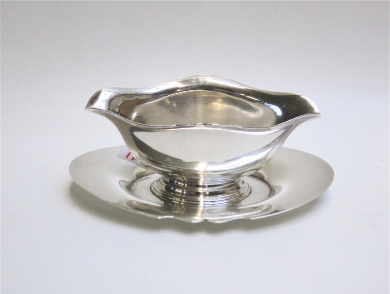 Appraisal: GORHAM STERLING SILVER GRAVY BOAT with attached underplate pattern A