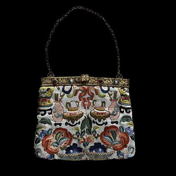 Appraisal: Chinese Embroidered Silk Evening Bag Chinese ca s silk evening