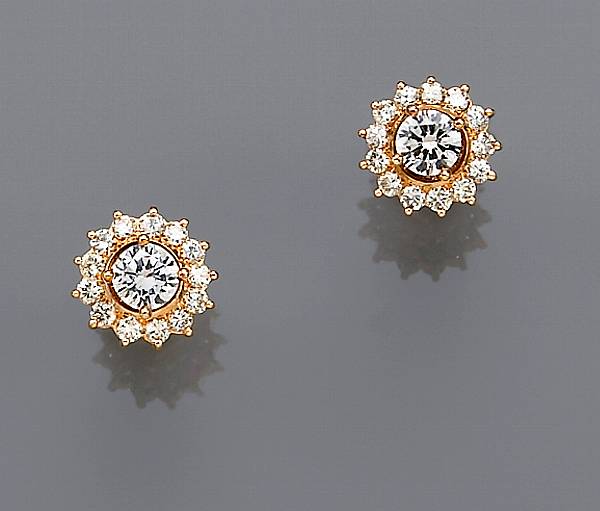 Appraisal: A pair of diamond and eighteen karat gold stud earrings