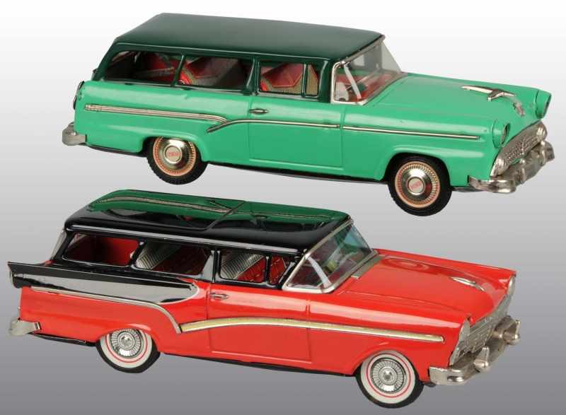 Appraisal: Lot of Tin Ford Station Wagon Friction Toys Description Japanese