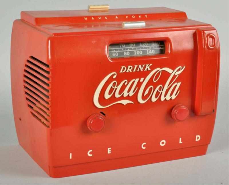 Appraisal: Coca-Cola Cooler Radio Description s Good color remains A few