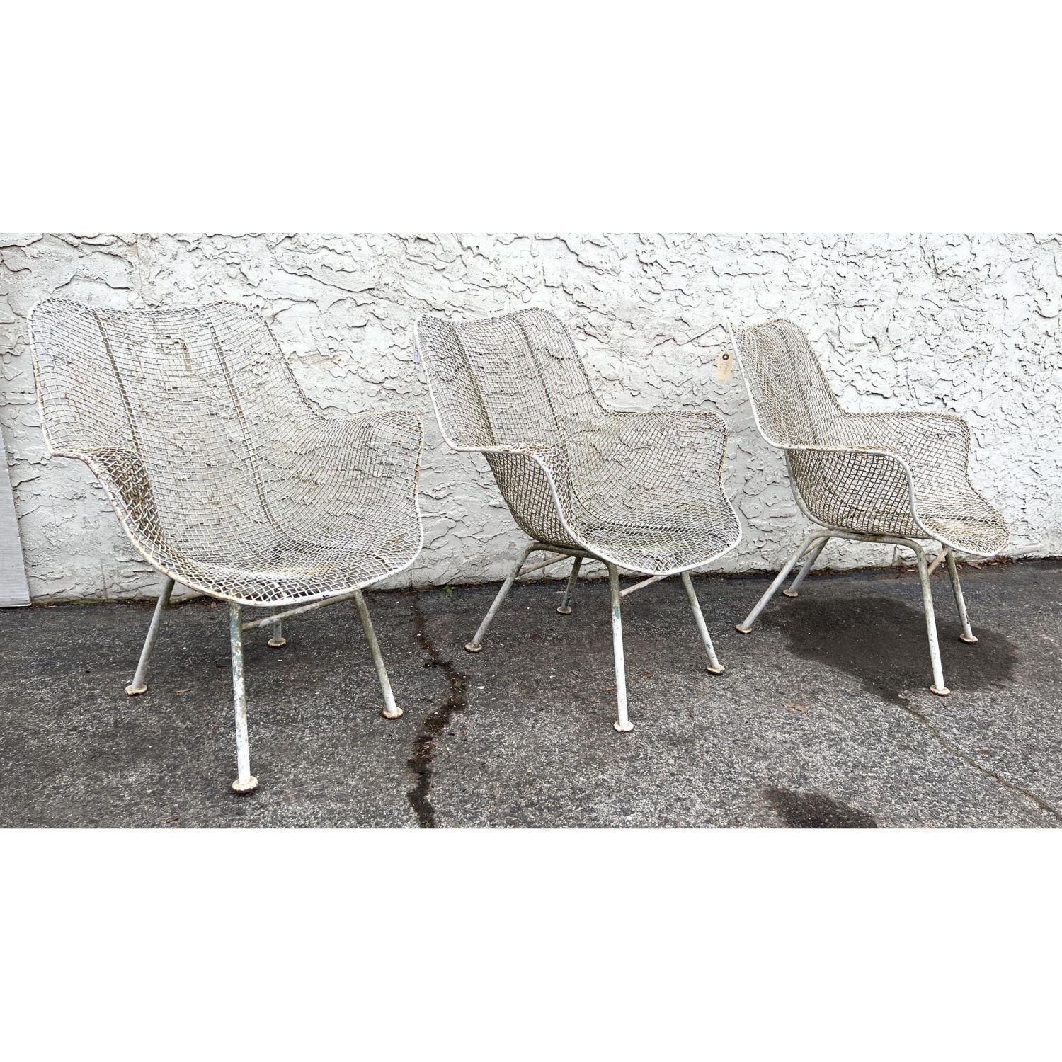 Appraisal: Set Russell Woodard Sculptura Oversized Lounge Chairs Dimensions H inches