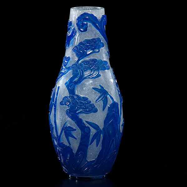 Appraisal: Chinese Peking Glass Vase Chinese th century A Peking glass